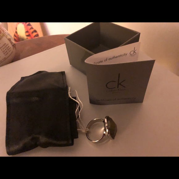 Calvin Klein Ring - Picture 2 of 7